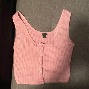 button crop tank top